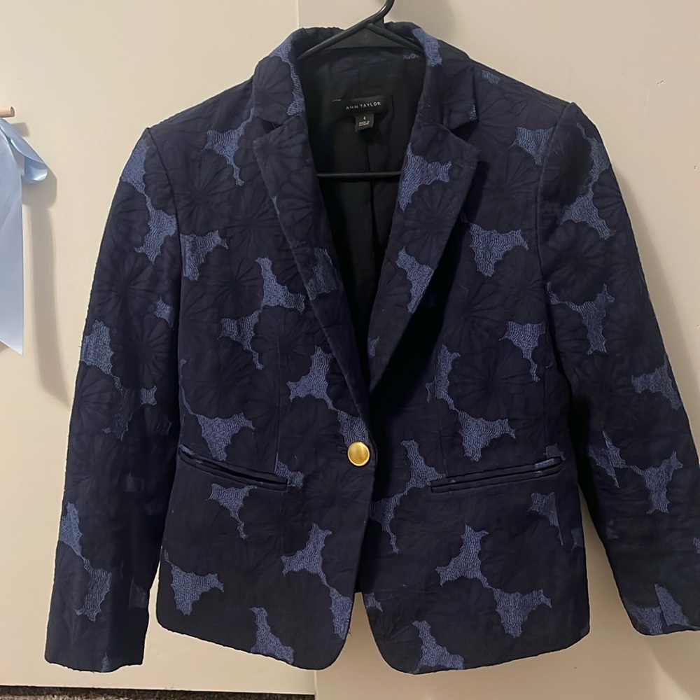 Ann Taylor floral navy blue blazer with gold buttons